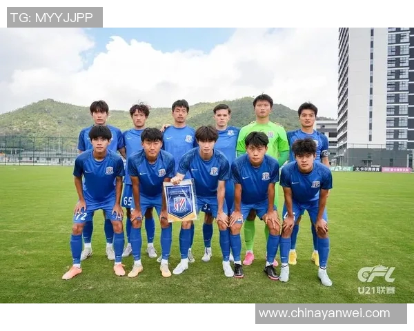 足球明星成长之路：从青训到顶级联赛的奋斗历程与背后故事