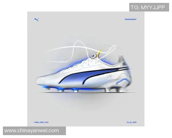 高帮足球鞋成为球星首选探索多位球员与高帮鞋的完美契合